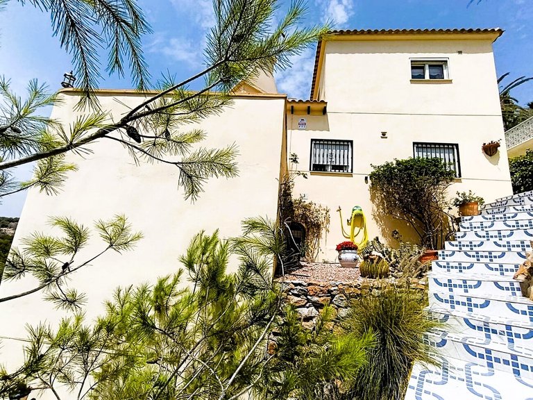 Villa for Sale in Inland Las Ramblas Golf, Alicante 2