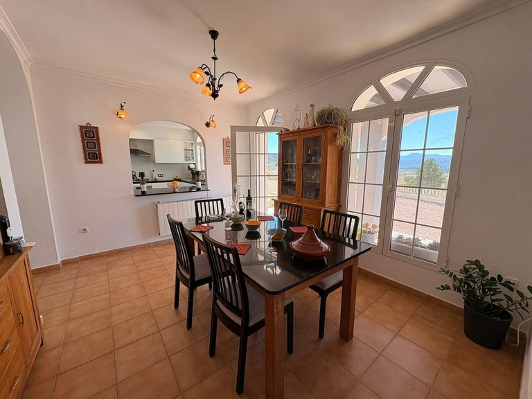Villa for Sale in Monovar, Alicante 27
