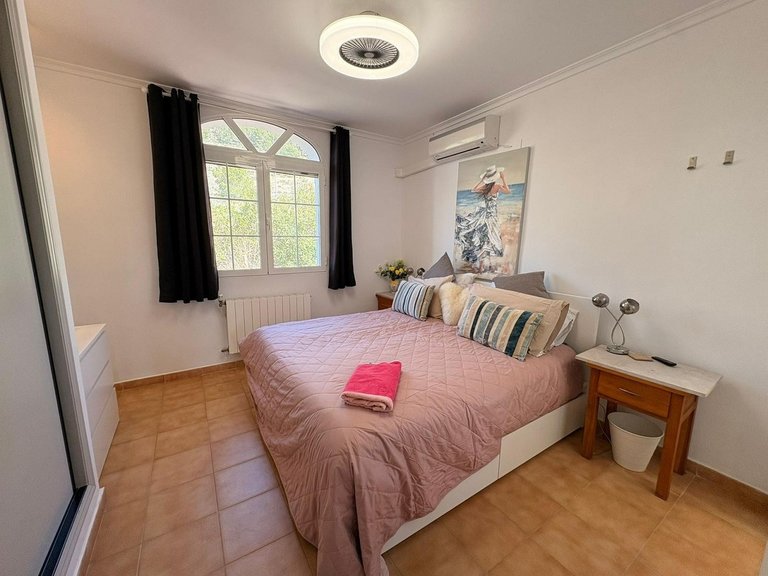 Villa for Sale in Monovar, Alicante 29
