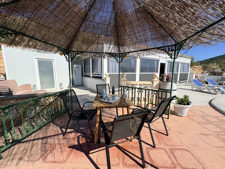Villa for Sale in Monovar, Alicante 50