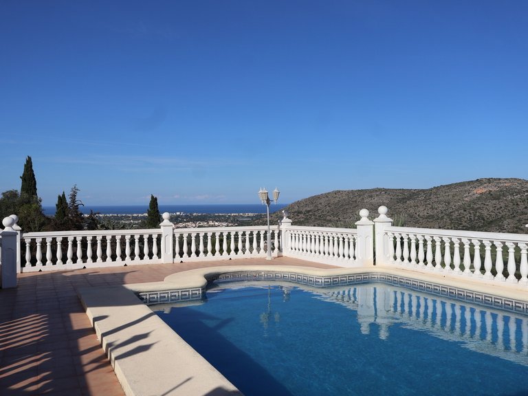 Villa for Sale in  La Sella Golf, Alicante 15
