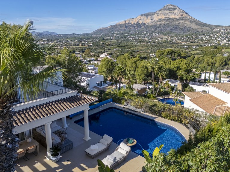 Villa for Sale in Piver Javea, Alicante 2