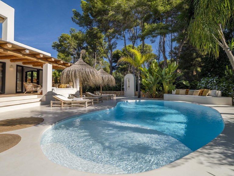Villa for Sale in  Javea, Alicante 2
