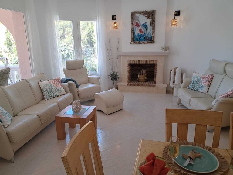 Villa for Sale in  Benitachell / El Poble Nou De Benitatxell, Alicante 16