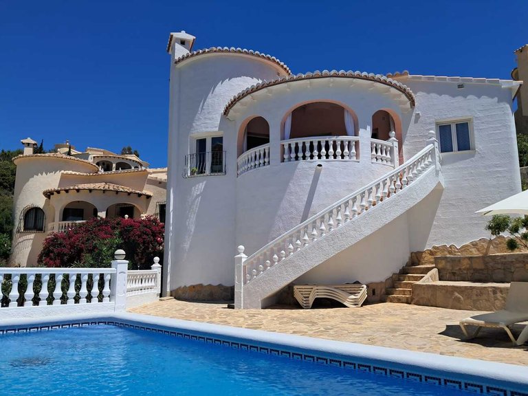 Villa for Sale in  Benitachell / El Poble Nou De Benitatxell, Alicante 1