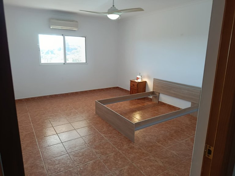 Villa for Sale in Inland, Chella, Valencia 25