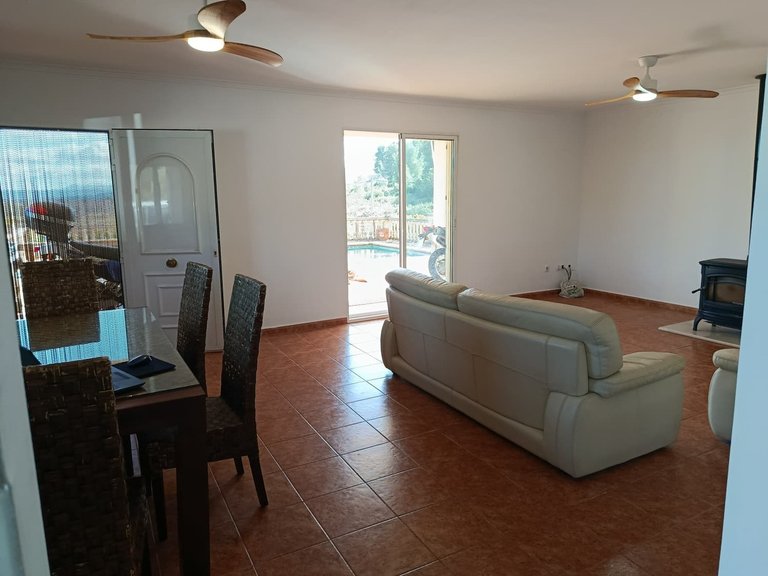 Villa for Sale in Inland, Chella, Valencia 10