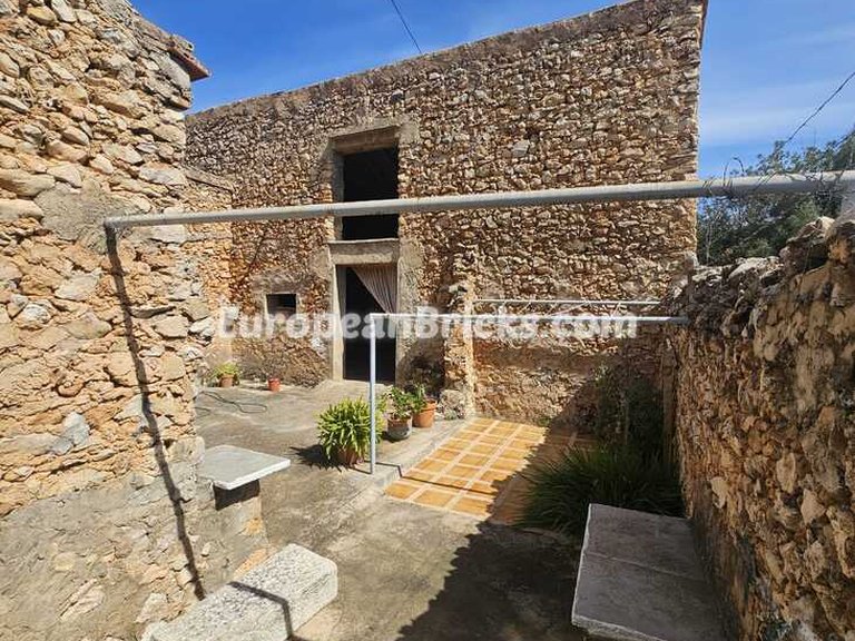 Country House for Sale in Inland, Xativa, Valencia 46