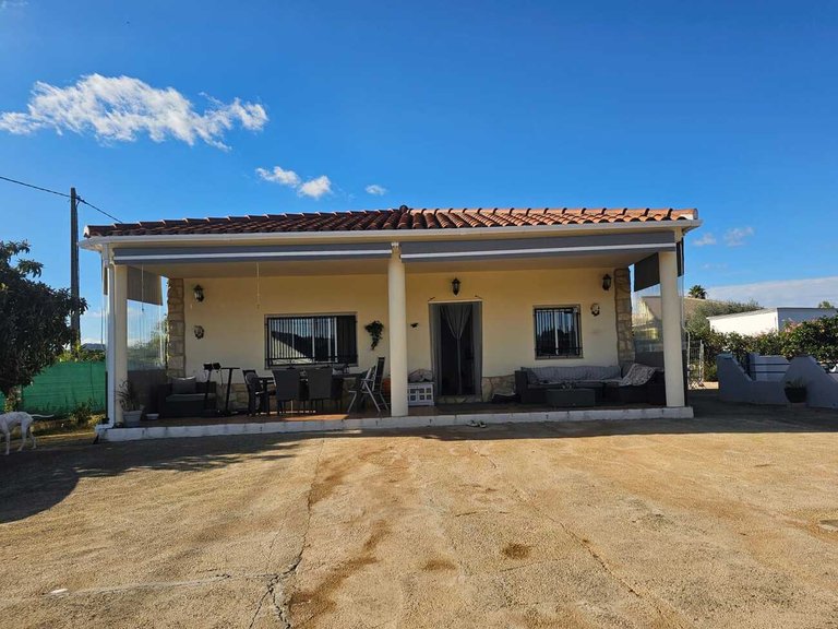 Country House for Sale in Llocnou den Fennolet, Xativa, Valencia 1