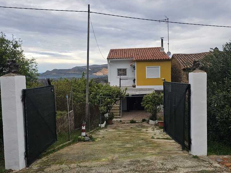 Country House for Sale in Pla de Corrals, Xativa, Valencia 2