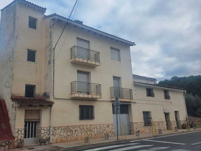 Town House for Sale in Inland, Navarres, Valencia 3