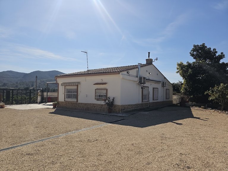 Country House for Sale in Inland, Canals, Valencia 1