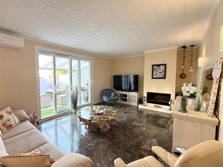 Villa for Sale in Costa Blanca, Benidorm, Alicante 12