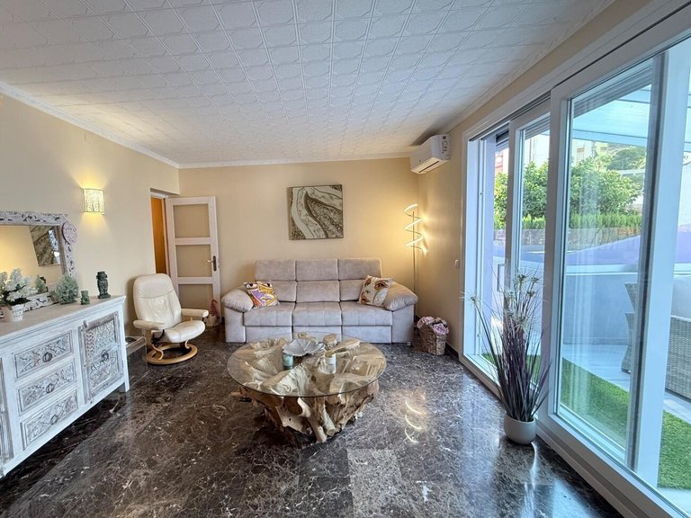 Villa for Sale in Costa Blanca, Benidorm, Alicante 11