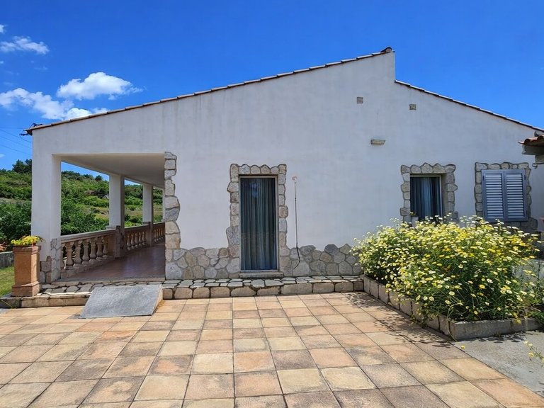 Country House for Sale in Inland, Chella, Valencia 6