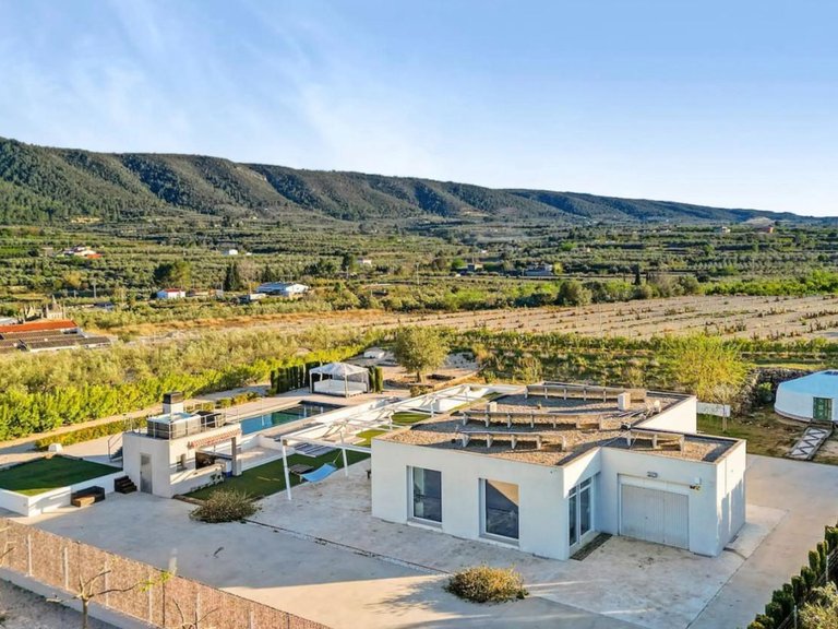 Country House for Sale in Inland, Enguera, Valencia 7