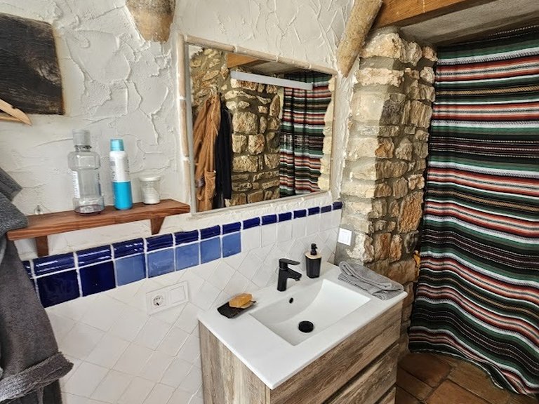 Country House for Sale in Canal De Navarres, Valencia 28