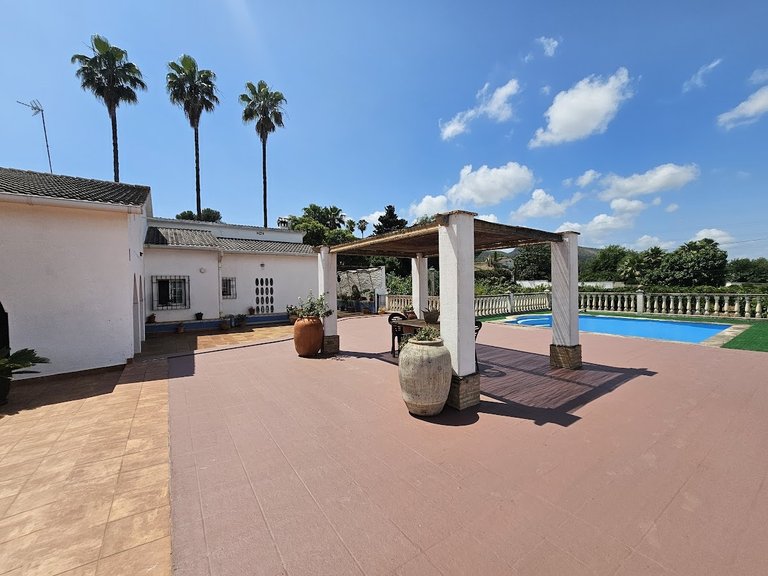Country House for Sale in Inland, Canals, Valencia 2
