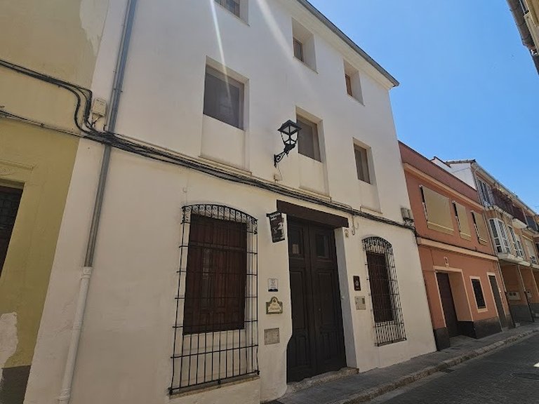 Villa for Sale in Inland, Carcaixent, Valencia 1