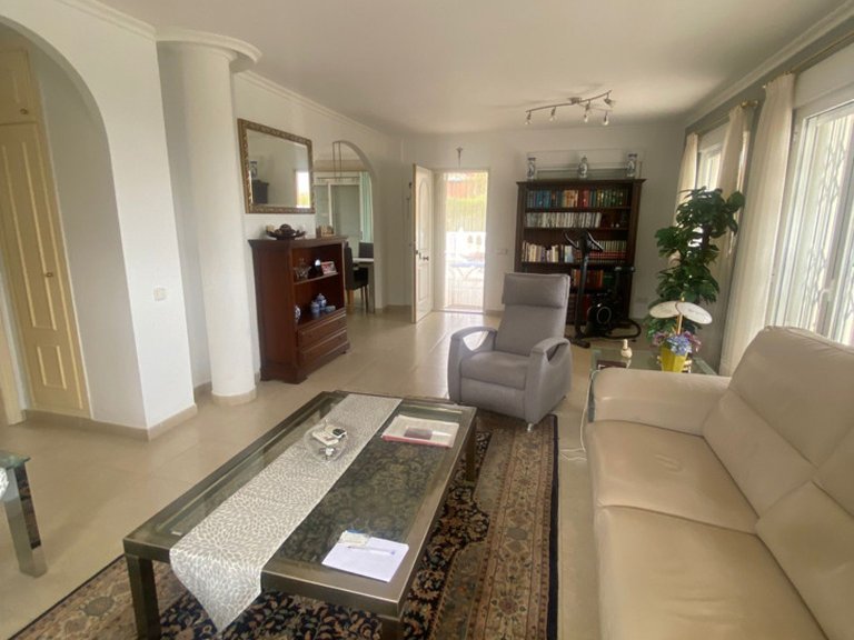 Villa for Sale in Inland Algorfa, Alicante 29