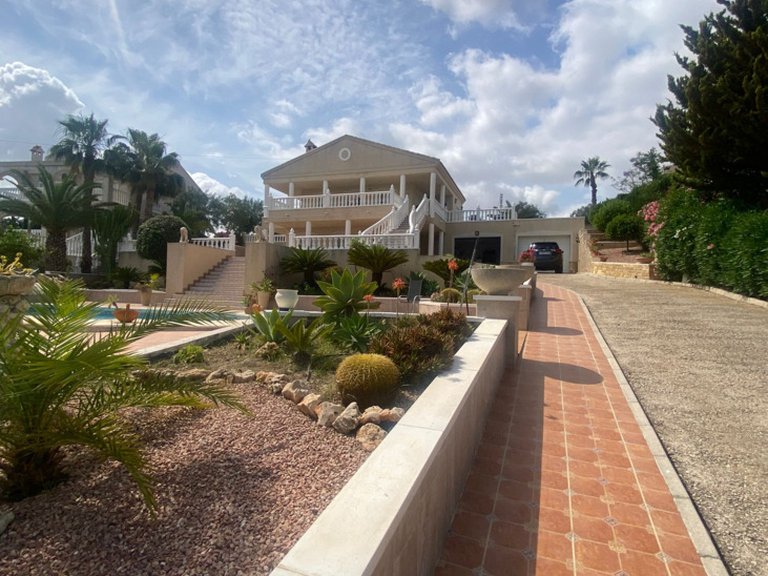 Villa for Sale in Inland Algorfa, Alicante 4