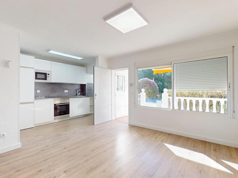 Villa for Sale in Villamartin, Alicante 8