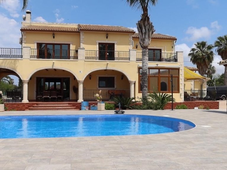 Apartment for Sale in Inland Orihuela, Alicante 1
