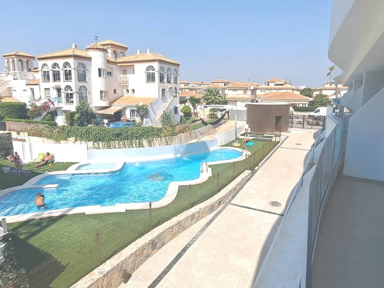 Apartment for Sale in Costa Blanca Playa Flamenca, Alicante 2