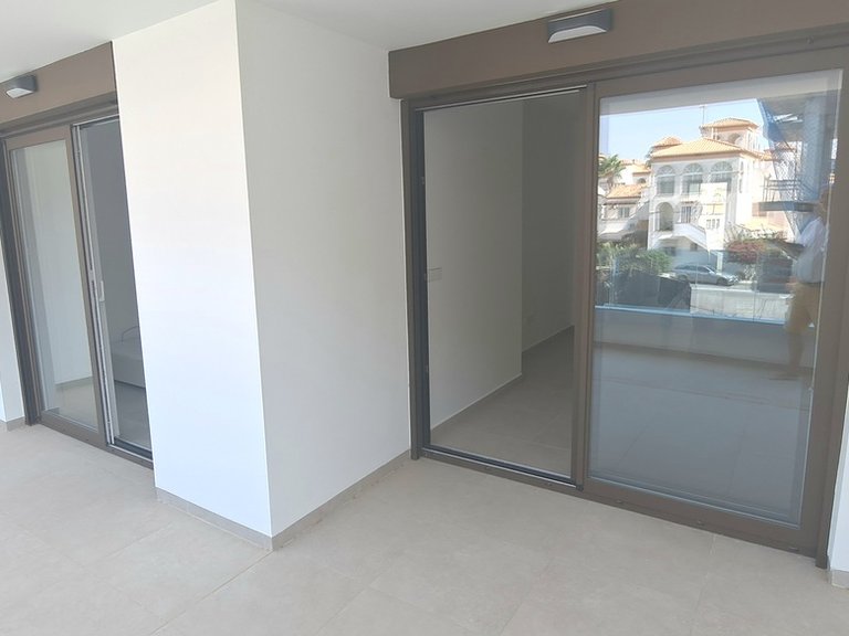 Apartment for Sale in Costa Blanca Playa Flamenca, Alicante 3