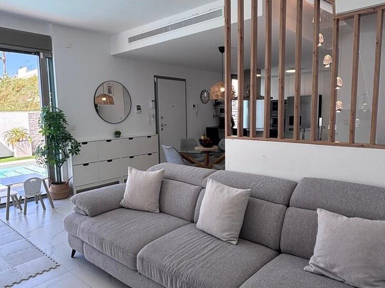 Villa for Sale in Costa Blanca Villamartin, Alicante 10