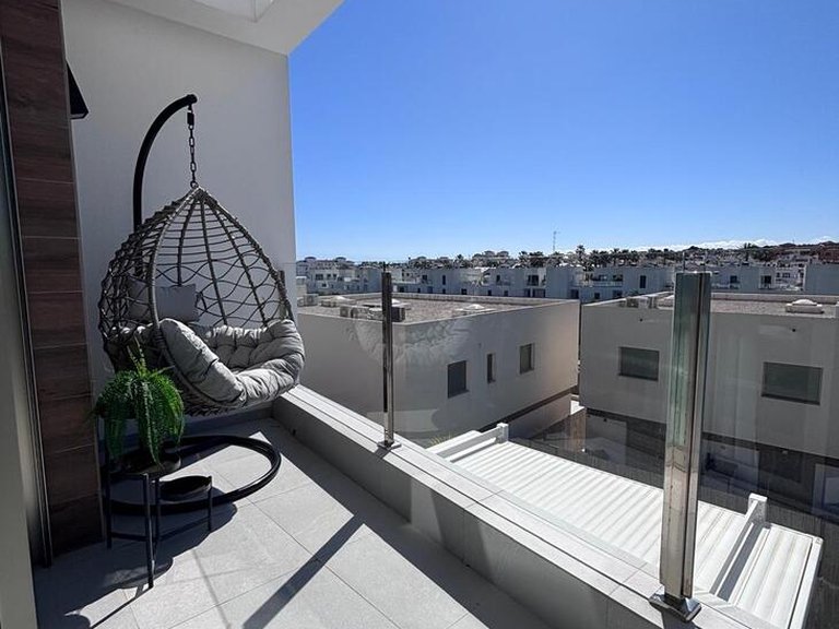 Villa for Sale in Costa Blanca Villamartin, Alicante 26