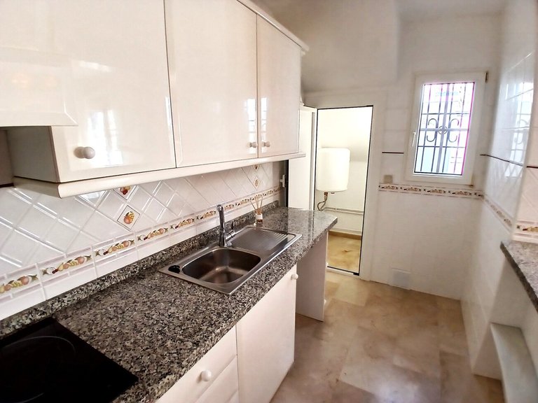 Villa for Sale in Villamartin, Alicante 13
