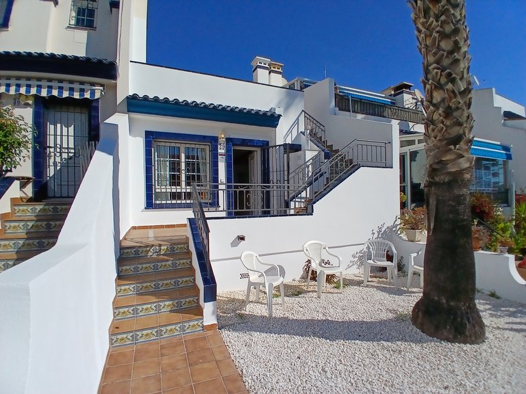 Villa for Sale in Villamartin, Alicante 1