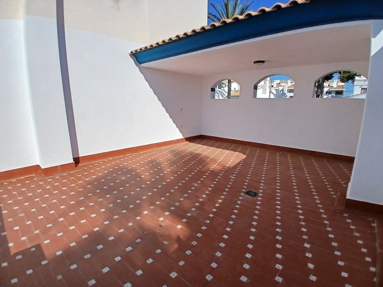 Villa for Sale in Villamartin, Alicante 26