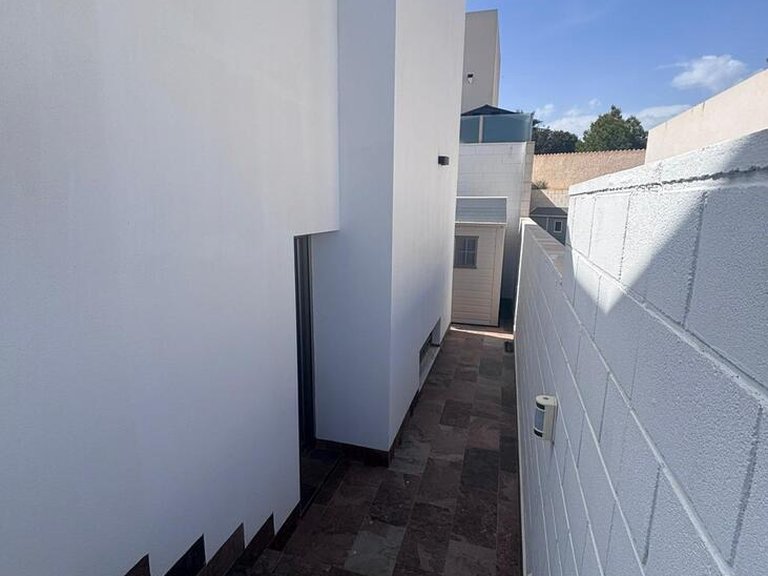 Villa for Sale in Costa Blanca Villamartin, Alicante 41