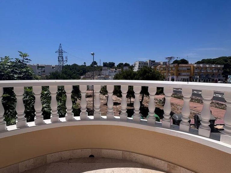 Villa for Sale in Orihuela Costa, Alicante 18