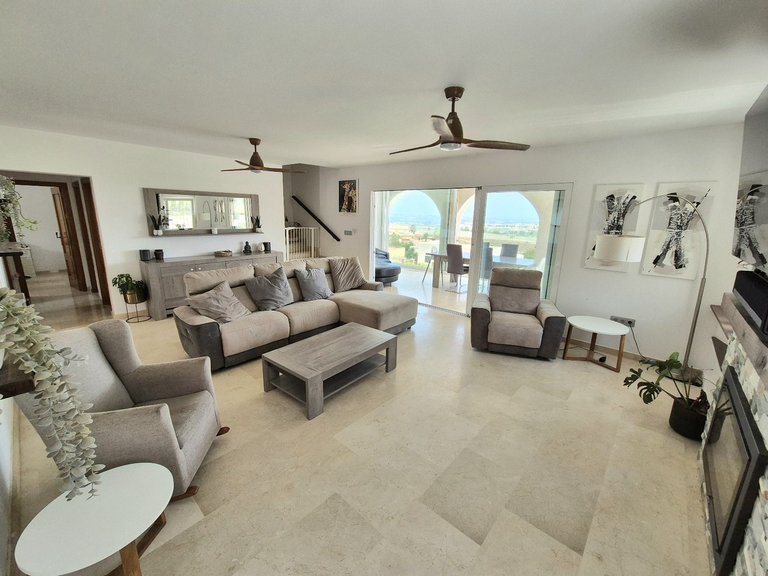 Villa for Sale in Inland San Miguel De Salinas, Alicante 12