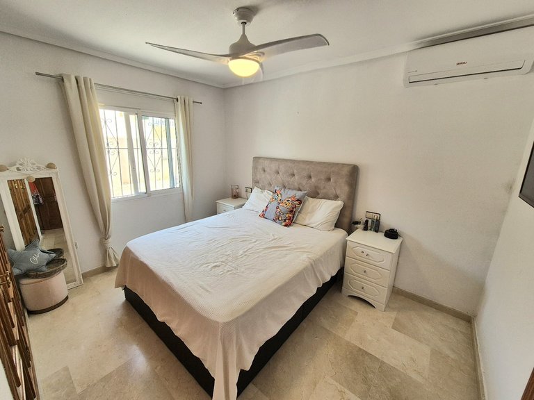 Villa for Sale in Inland San Miguel De Salinas, Alicante 4