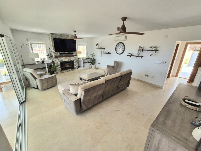 Villa for Sale in Inland San Miguel De Salinas, Alicante 3