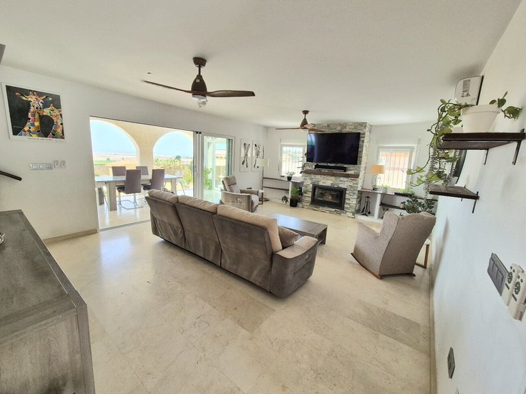 Villa for Sale in Inland San Miguel De Salinas, Alicante 10