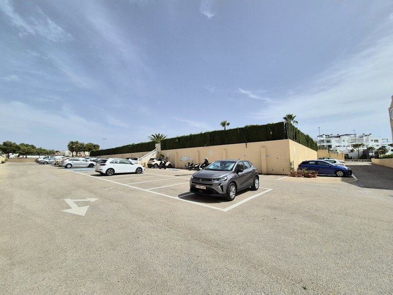 Apartment for Sale in Punta Prima, Alicante 20