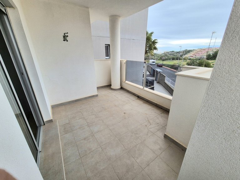 Apartment for Sale in Villamartin, Alicante 17