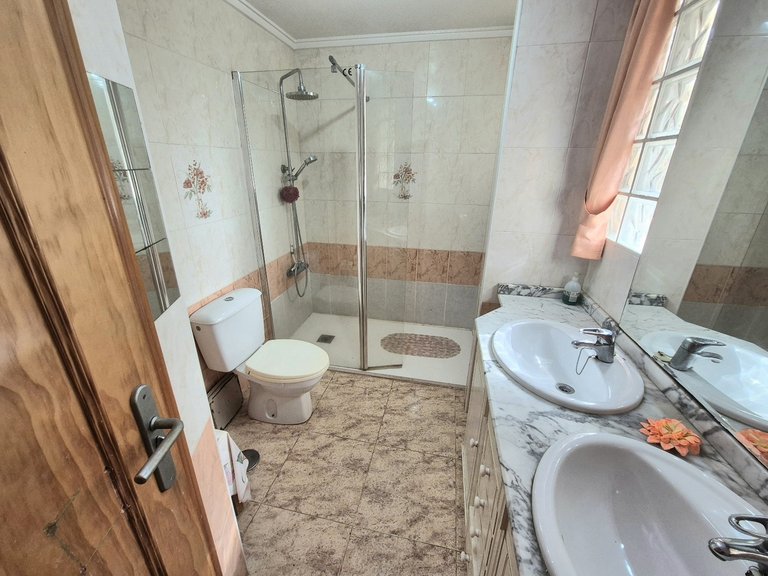 Villa for Sale in Los Altos, Alicante 16
