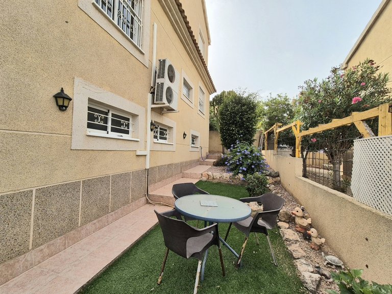 Villa for Sale in Los Altos, Alicante 7