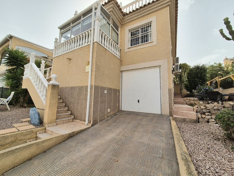 Villa for Sale in Los Altos, Alicante 8