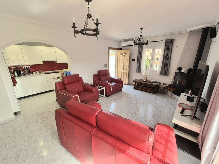 Villa for Sale in Inland San Miguel De Salinas, Alicante 2