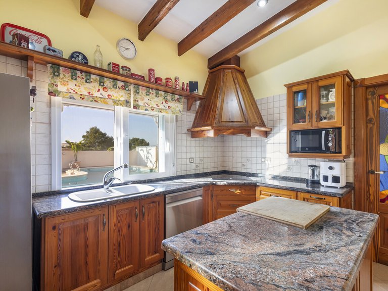 Villa for Sale in Costa Blanca Torrevieja, Alicante 18