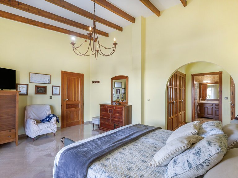 Villa for Sale in Costa Blanca Torrevieja, Alicante 23