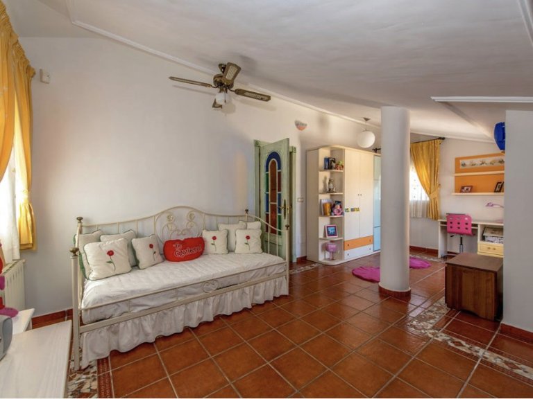 Villa for Sale in Costa Blanca La Mata, Alicante 27