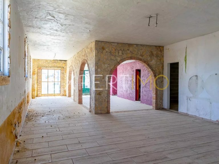 Commercial for Rent in São Pedro De Tomar, Tomar, Portugal 5